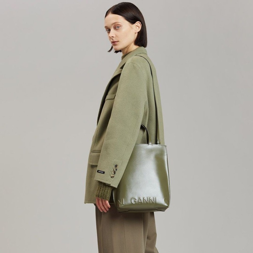 Ganni Medium Banner Tote in Kalamata